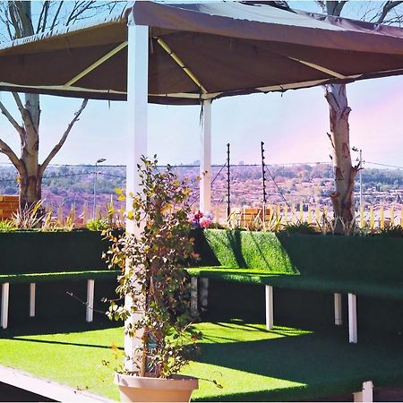 Eagle Nest Luxury Accommodation Roodepoort Exteriör bild
