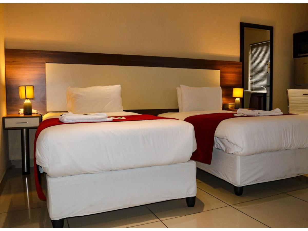Eagle Nest Luxury Accommodation Roodepoort Exteriör bild