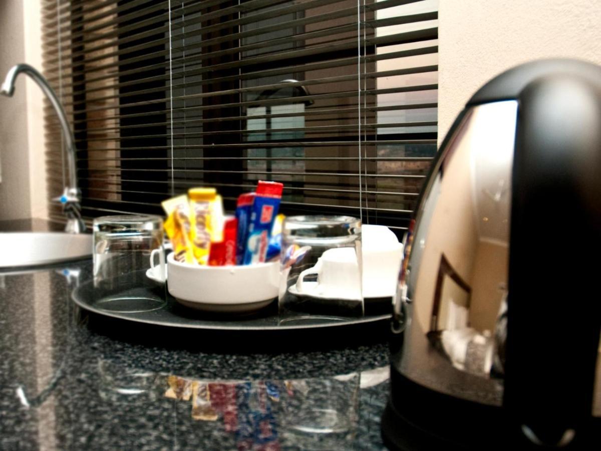 Eagle Nest Luxury Accommodation Roodepoort Exteriör bild