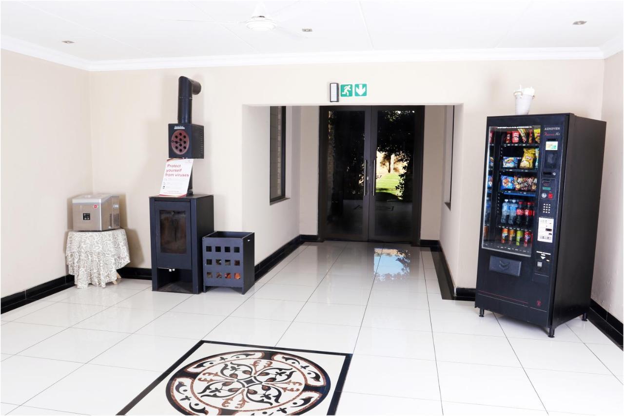 Eagle Nest Luxury Accommodation Roodepoort Exteriör bild