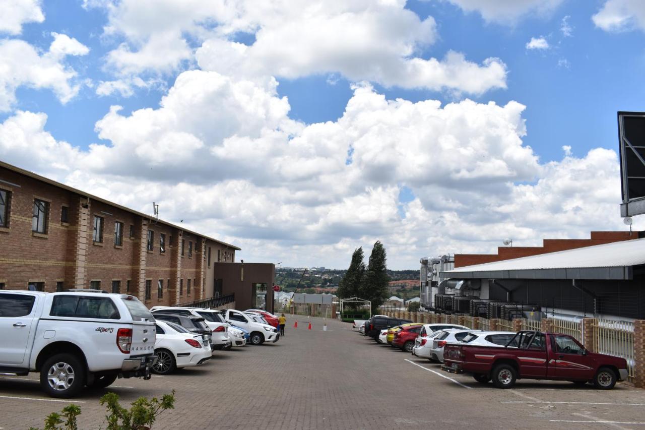 Eagle Nest Luxury Accommodation Roodepoort Exteriör bild