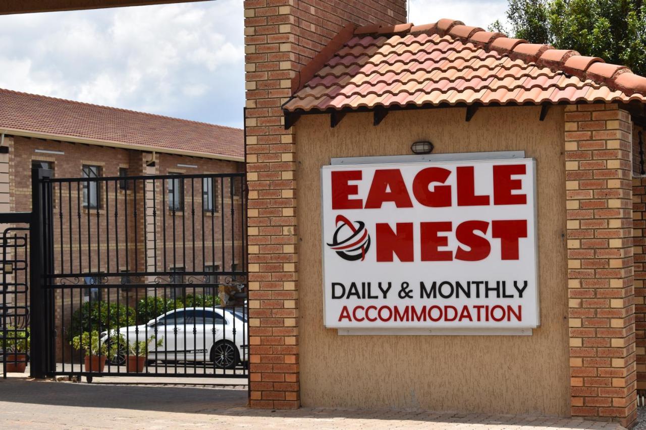 Eagle Nest Luxury Accommodation Roodepoort Exteriör bild