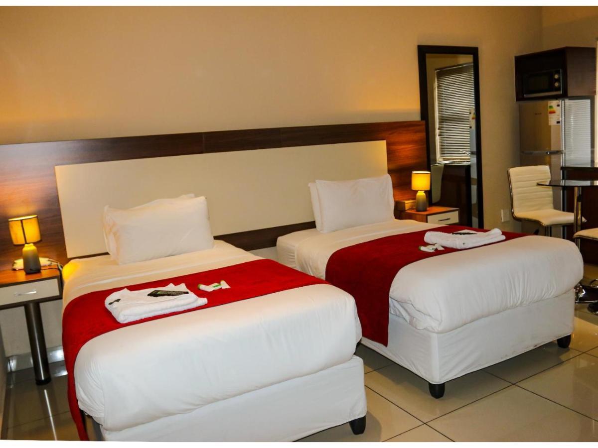 Eagle Nest Luxury Accommodation Roodepoort Exteriör bild