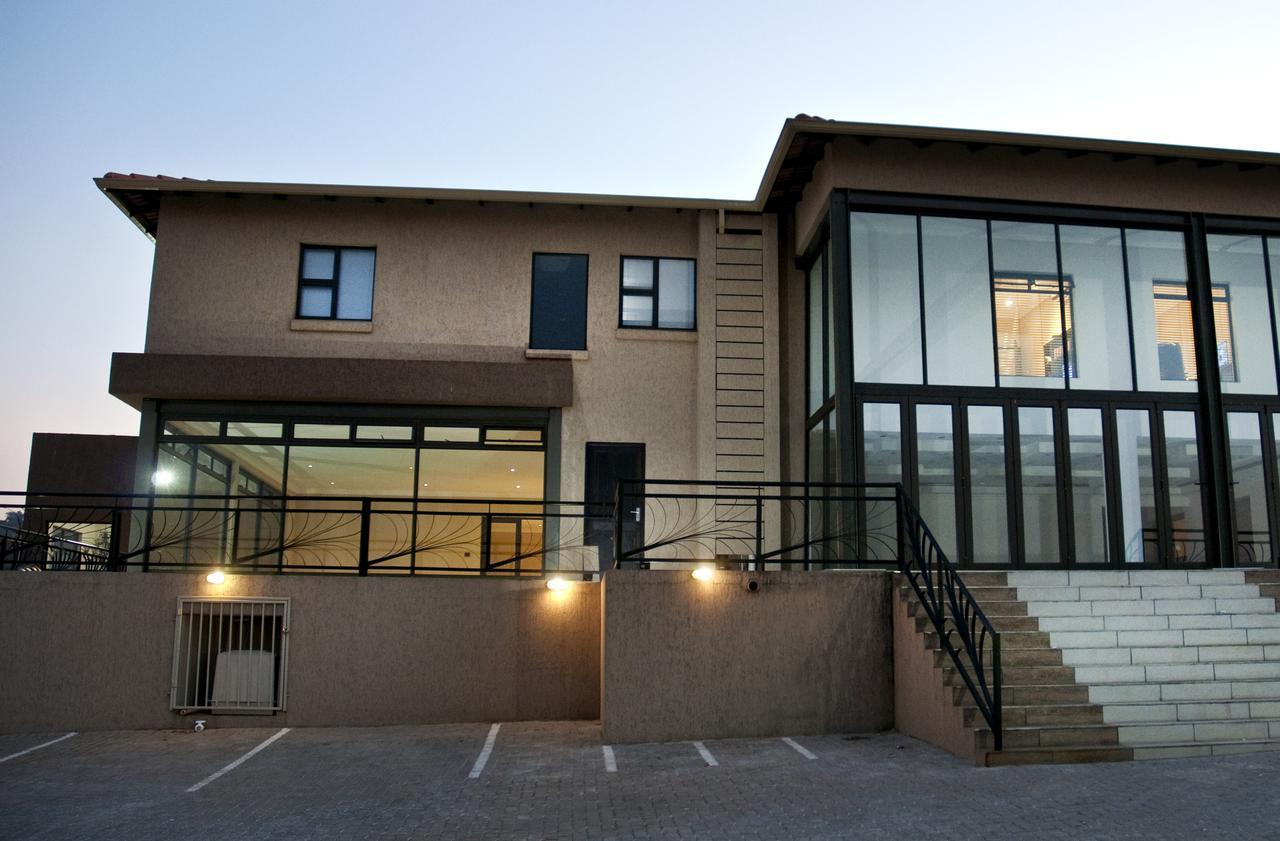 Eagle Nest Luxury Accommodation Roodepoort Exteriör bild