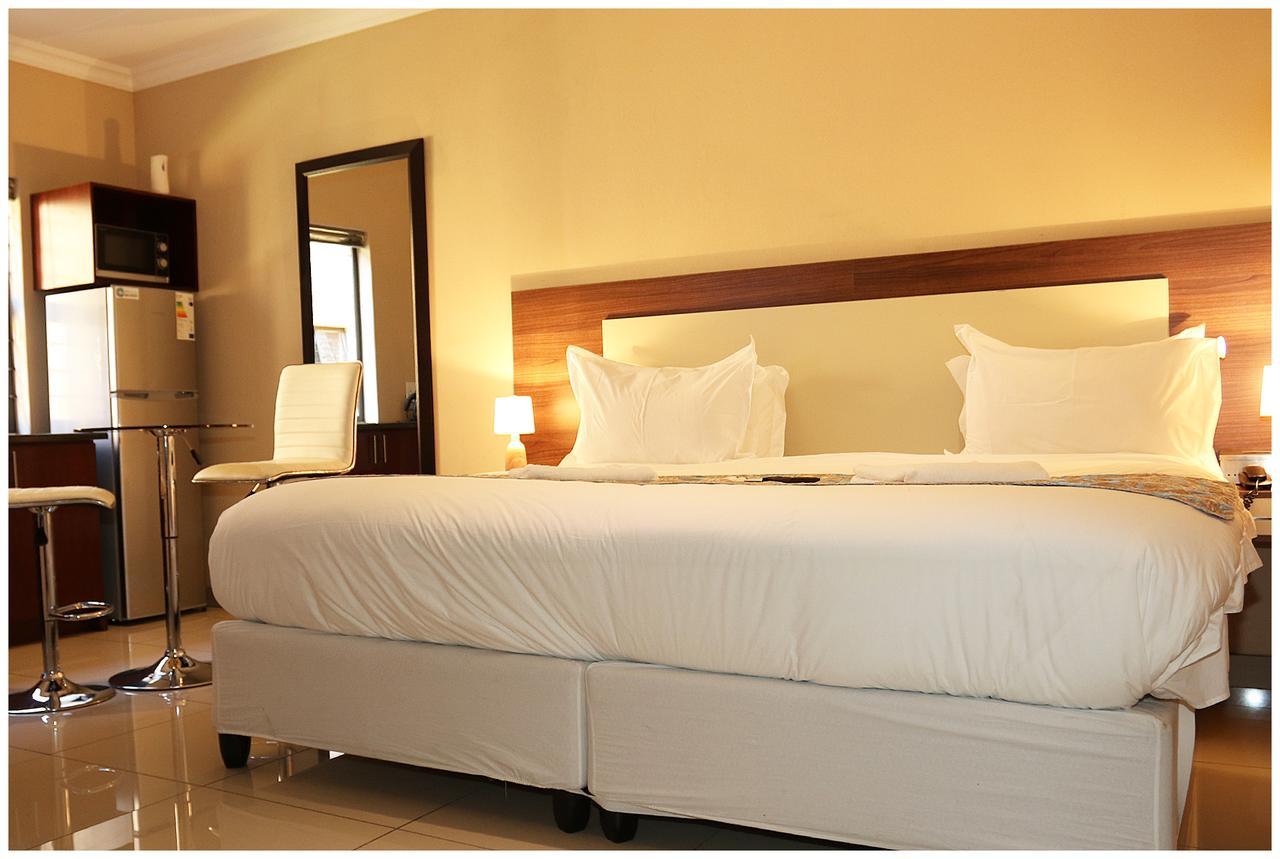 Eagle Nest Luxury Accommodation Roodepoort Exteriör bild