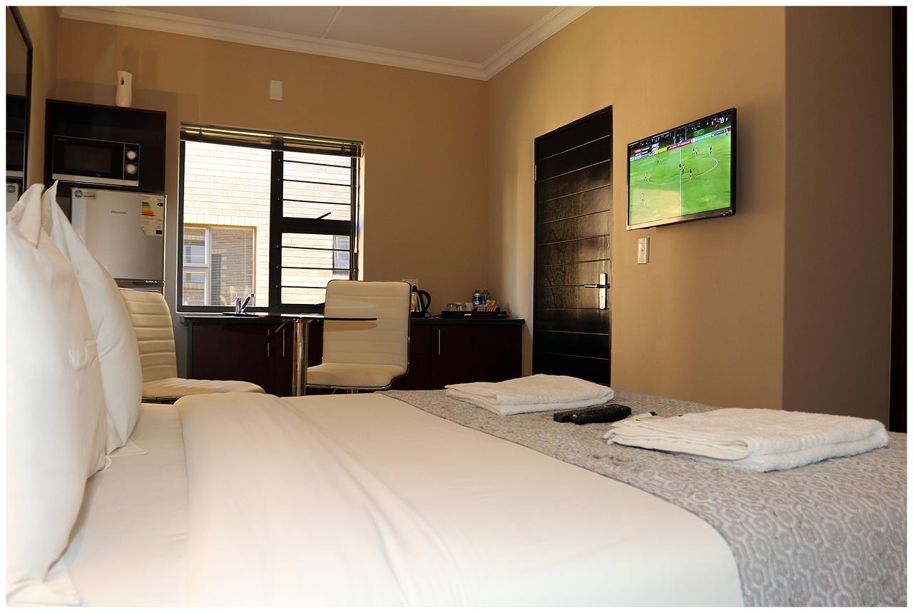 Eagle Nest Luxury Accommodation Roodepoort Exteriör bild