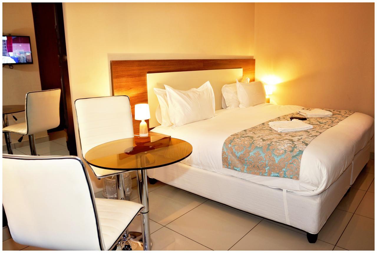 Eagle Nest Luxury Accommodation Roodepoort Exteriör bild