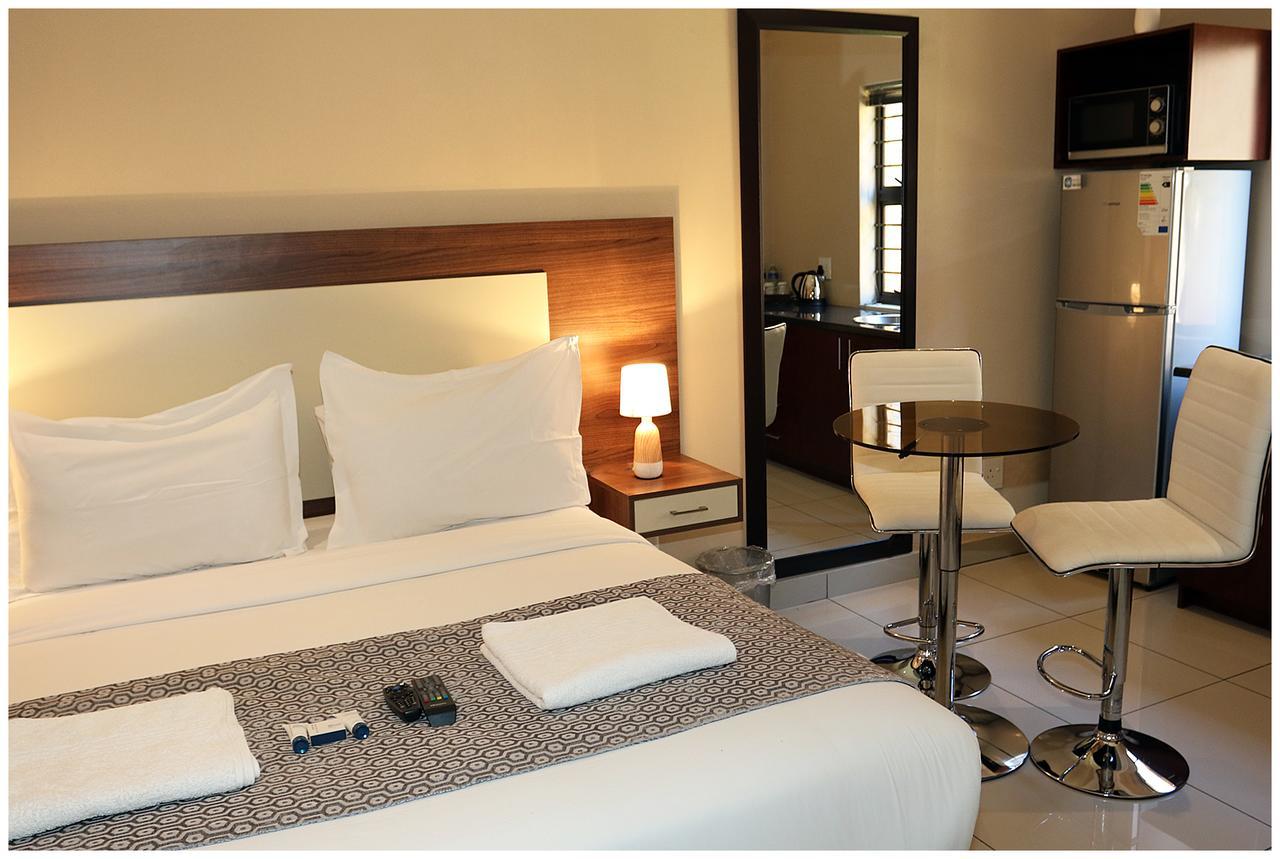Eagle Nest Luxury Accommodation Roodepoort Exteriör bild