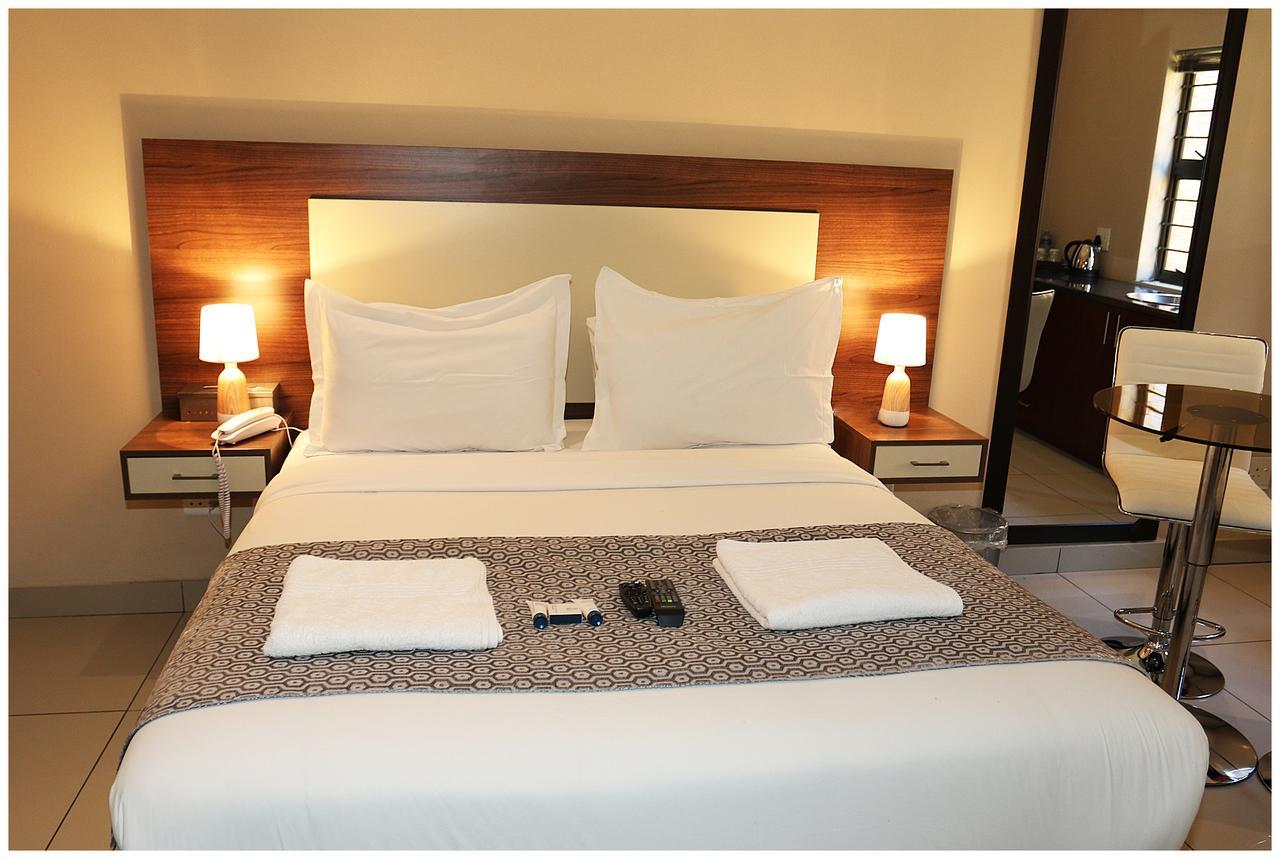 Eagle Nest Luxury Accommodation Roodepoort Exteriör bild