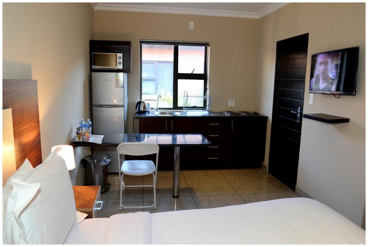 Eagle Nest Luxury Accommodation Roodepoort Exteriör bild