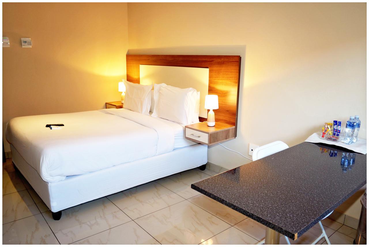 Eagle Nest Luxury Accommodation Roodepoort Exteriör bild