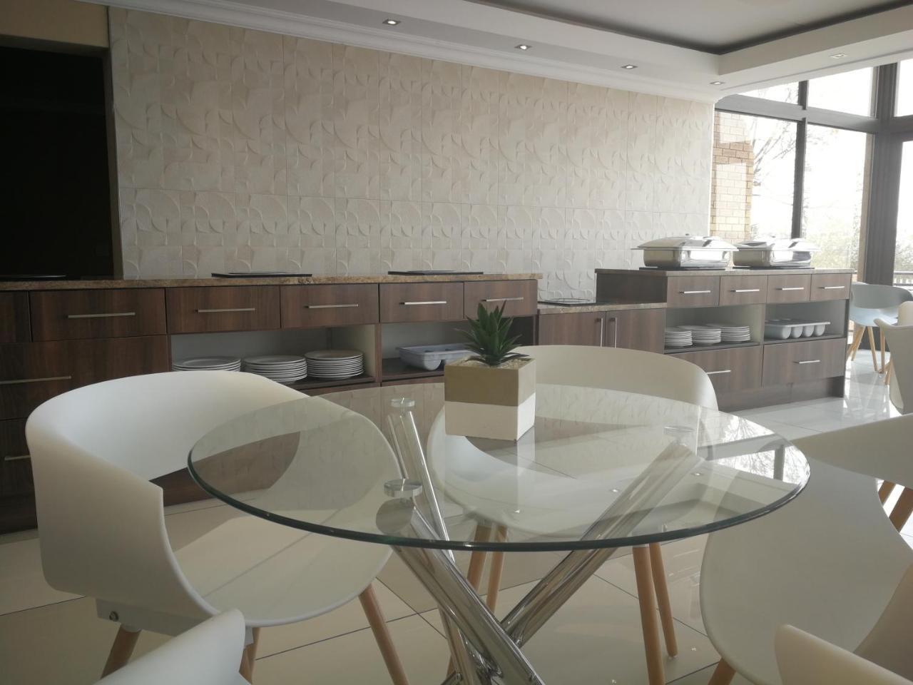 Eagle Nest Luxury Accommodation Roodepoort Exteriör bild