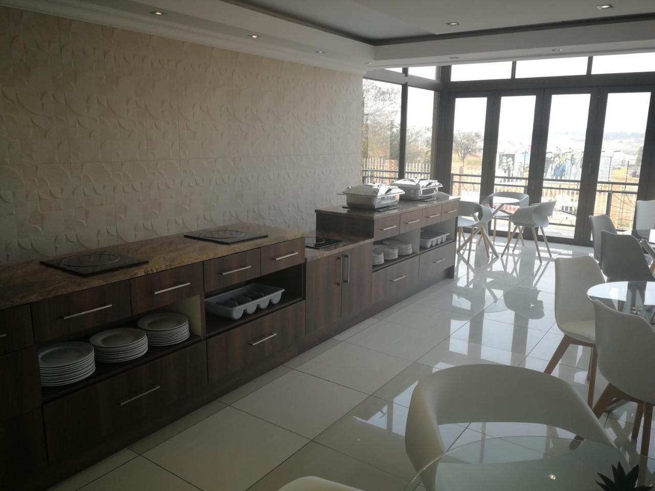 Eagle Nest Luxury Accommodation Roodepoort Exteriör bild